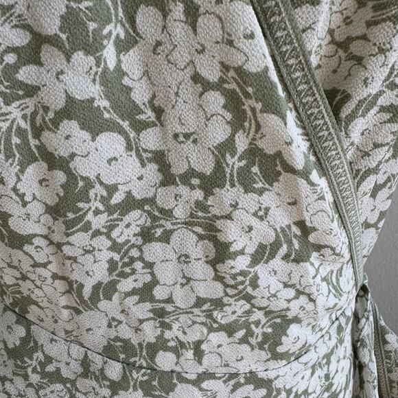 Max Studio Green Floral Ruffle Tulip Sleeve Midi Wrap Belted Dress- Med- Cottage - Picture 9 of 12